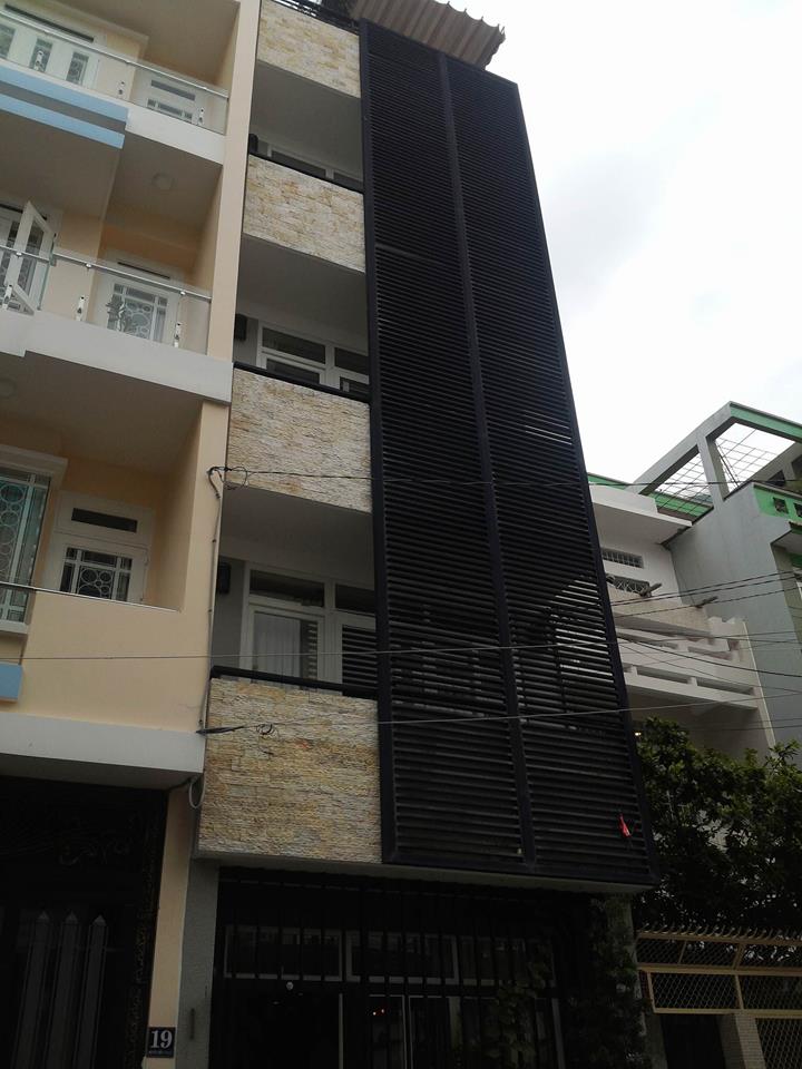 Nhà hẻm 6m Sư Vạn Hạnh, P.12, Q.10, 4 lầu nhà đẹp, DT 4,5x13m, CHDV 30tr/th. Giá 10 tỷ
