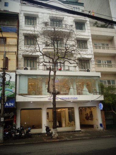 Bán nhà mt Lê Thị Hồng Gấm 6 lầu, góc 2 MT giá 59 tỷ