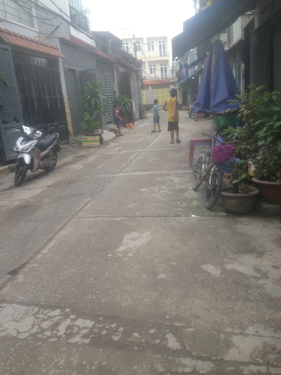 Bán nhà hẻm 141, đường Số 11, DT: 4x16m, Q. Bình Tân