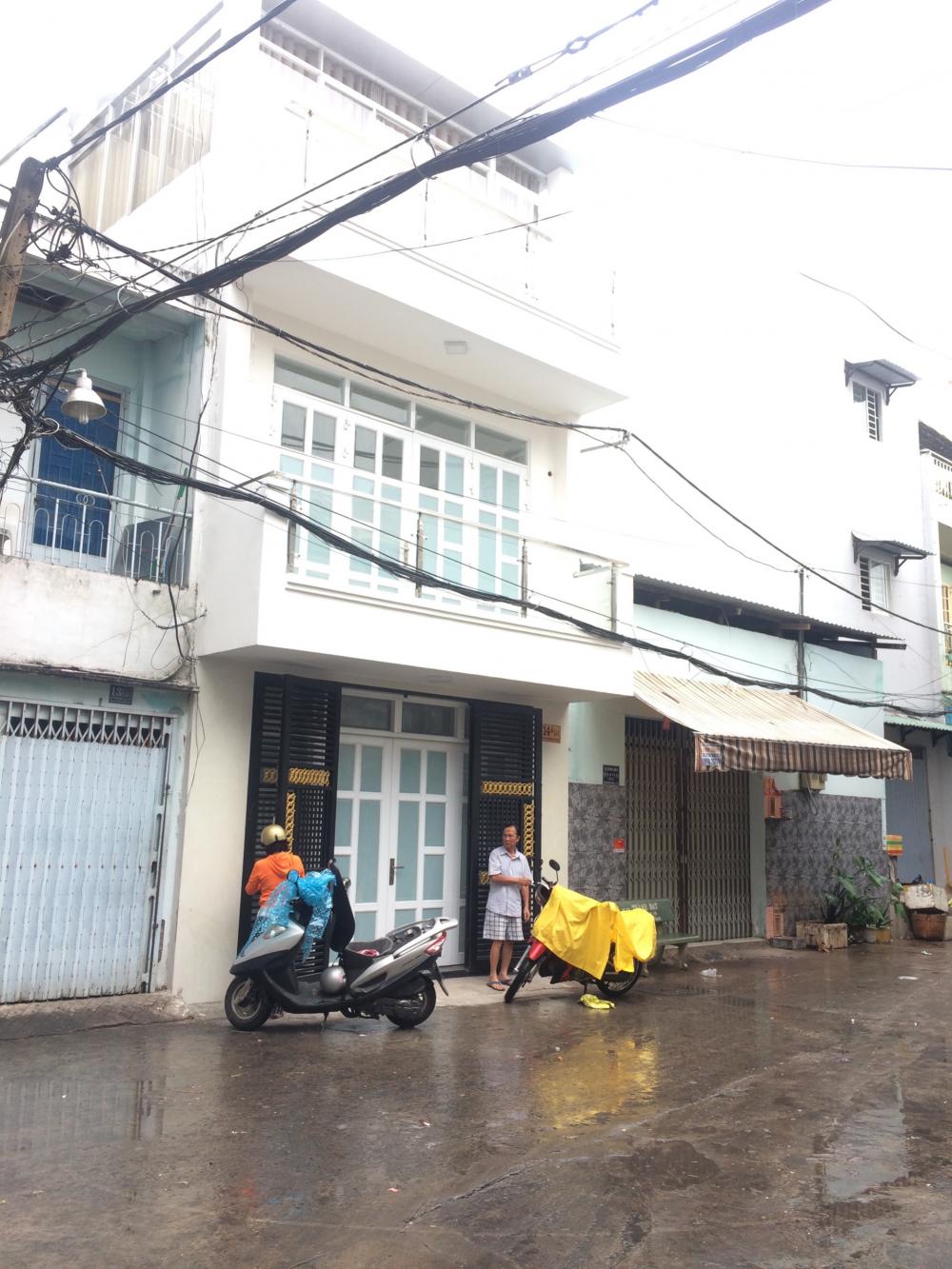 Bán nhà lô u Cư Xá Phú Lâm D, P10 Q6, đối diện nhà hàng 7 Kỳ quan, gần chợ Hồ Trọng Quý