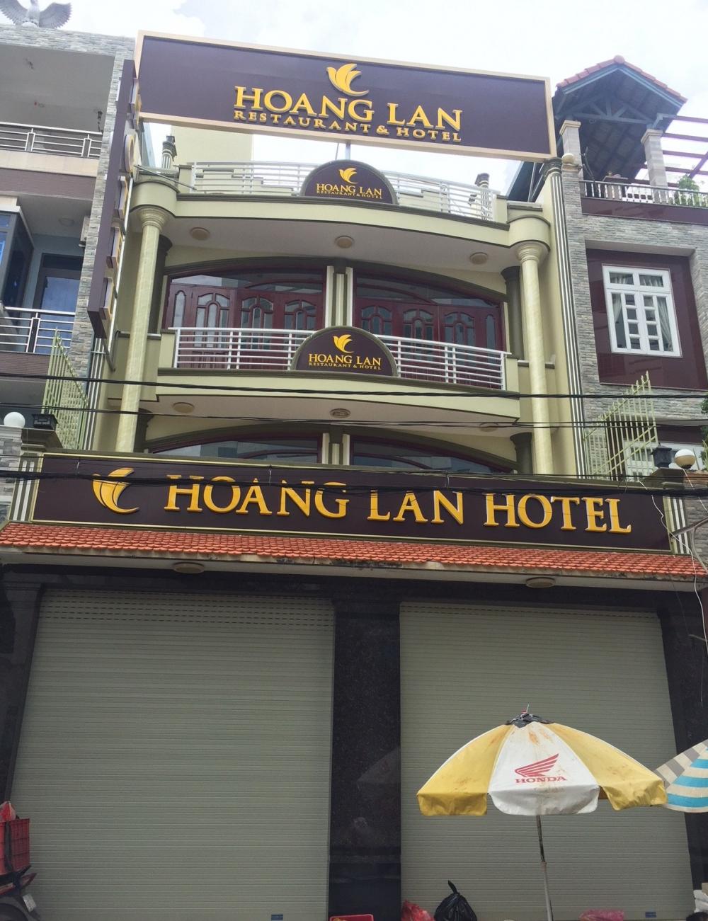 Bán khách sạn mặt tiền chợ Bà Hom, 4 lầu, 10 phòng, hình thật