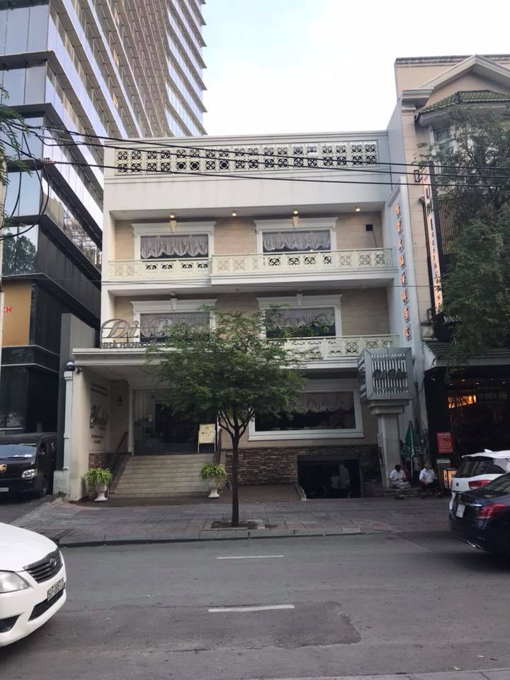 Bán nhà MT đường Nguyễn Công Trứ, P. Nguyễn Thái Bình (phố tài chính), giá tốt