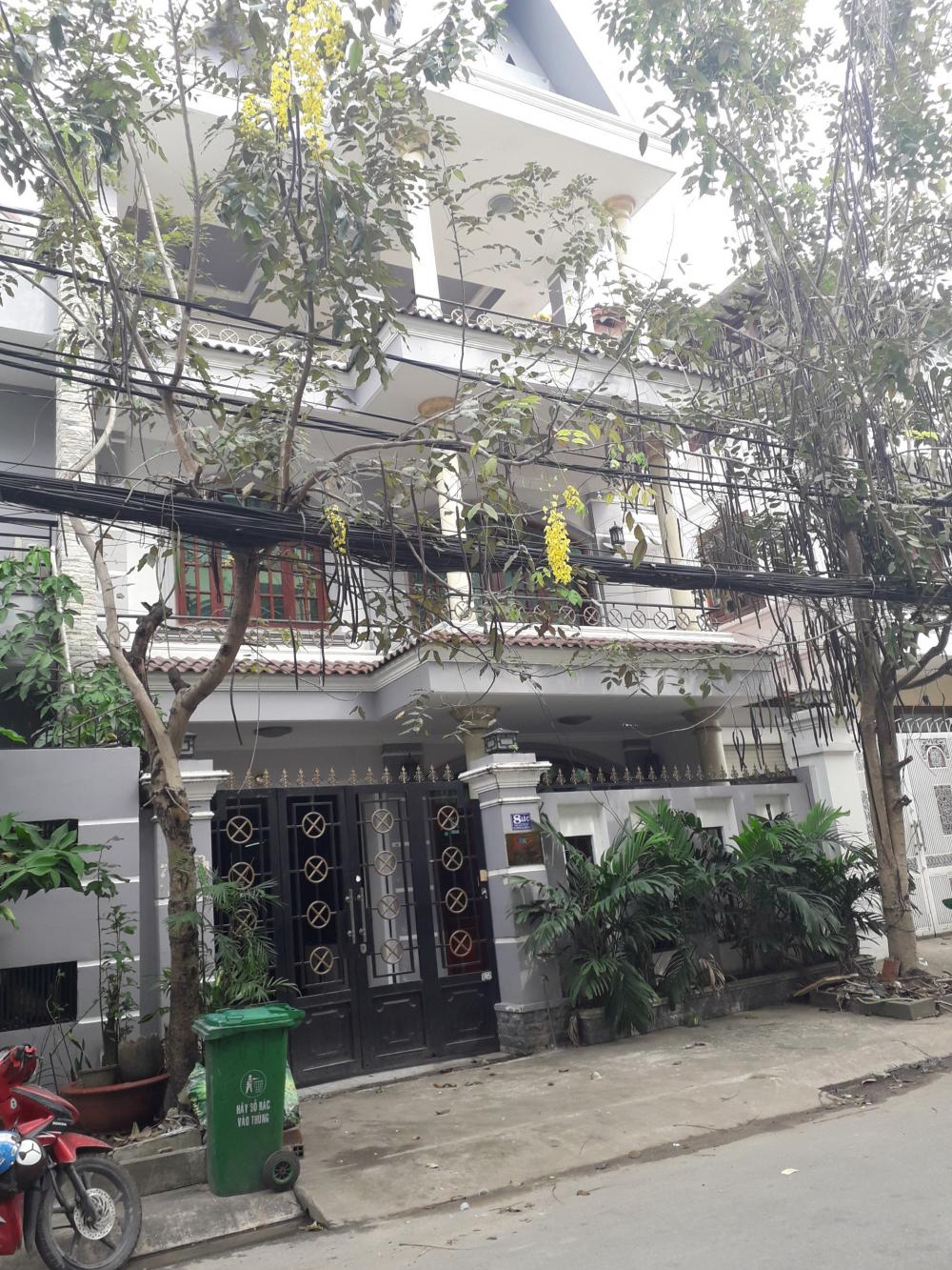 Bán nhà mặt phố tại Số 8, Đường Nguyễn Văn Quỳ, Phường Bình Thuận, Quận 7, Tp. HCM, diện tích 137m2
