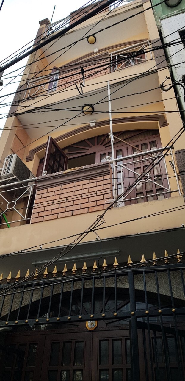 Bán nhà hẻm ba gác Nguyễn Tri Phương, phường 4, quận 10