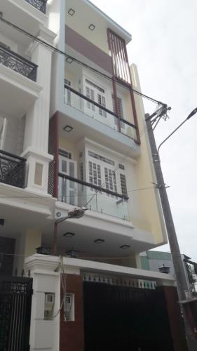 Bán nhà mới xây vào ở ngay 3 lầu 4PN DTSD 180m2 sân ô tô, đường Phạm Văn Đồng