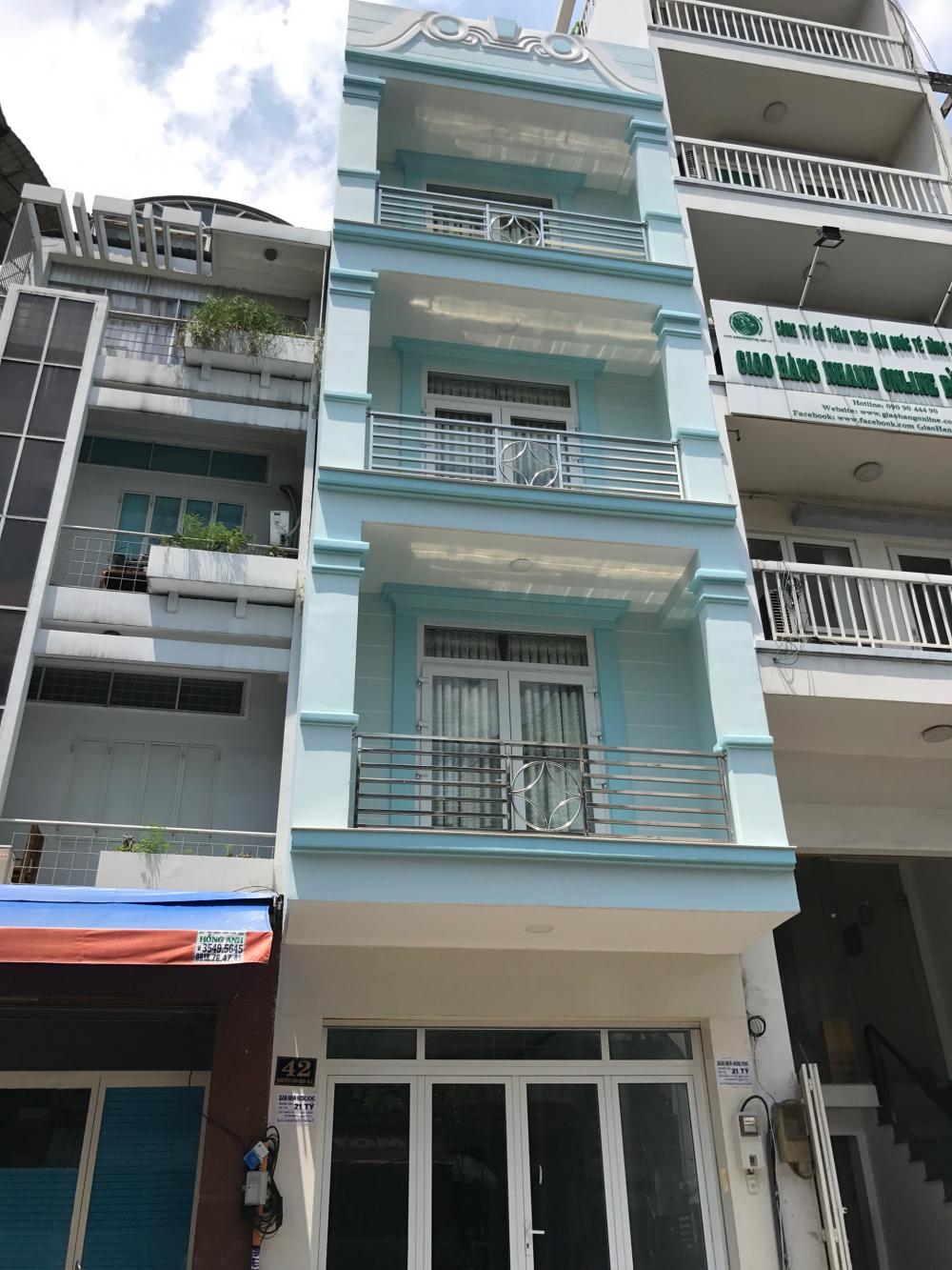 Bán nhà đường Nguyễn Tri Phương, Q10, gần đường 3/2, DT: 3,7x12m, 3 lầu, sân thượng, giá 9 tỷ
