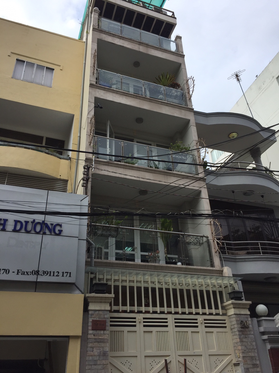 Bán nhà 4 tầng mặt tiền Ký Con, P. Nguyễn Thái Bình, Q1. DT: 4x19m, giá cực rẻ chỉ 22 tỷ