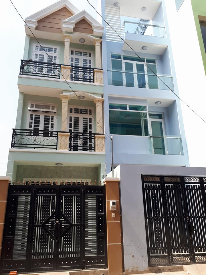 Bán nhà phố ở ngay đường Nguyễn Ảnh Thủ, phường Hiệp Thành, quận 12, 1 trệt 3 lầu đúc kiên cố giá đầu tư F1.