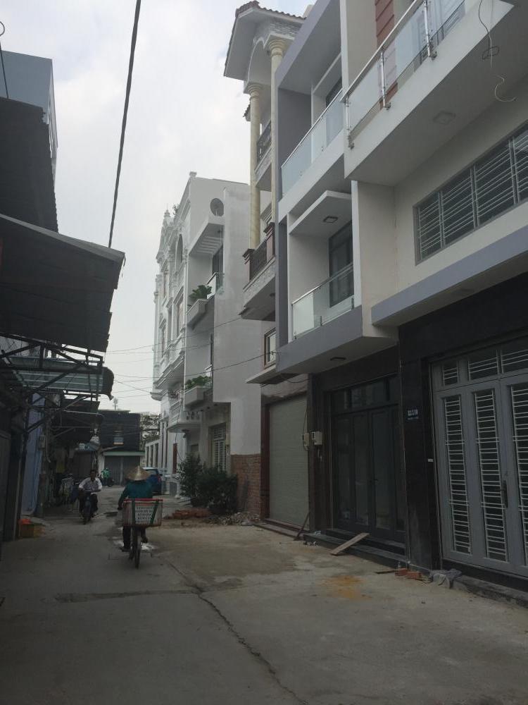 Nhà HXH 10m, 2 lầu, 1 sân thượng, phường 15, Tân Bình, TP HCM