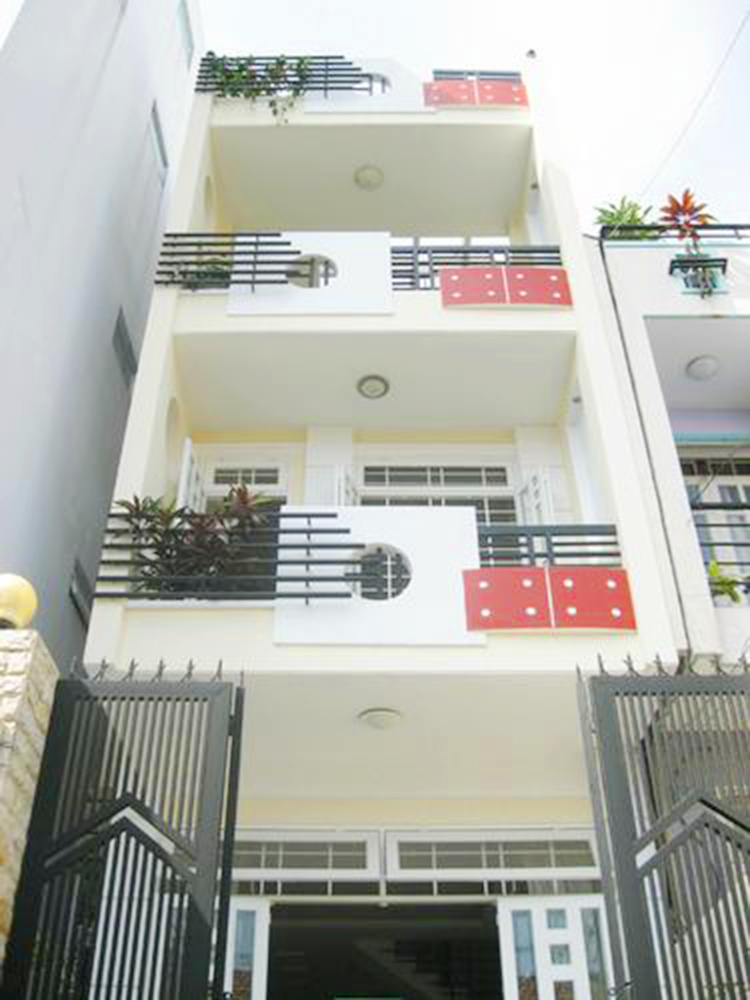 Bán căn hộ dịch vụ cao cấp gần hẻm số 2 Cao Thắng DT: 12mx14m, T+ 5L, 12CHDV, TN 180tr/th