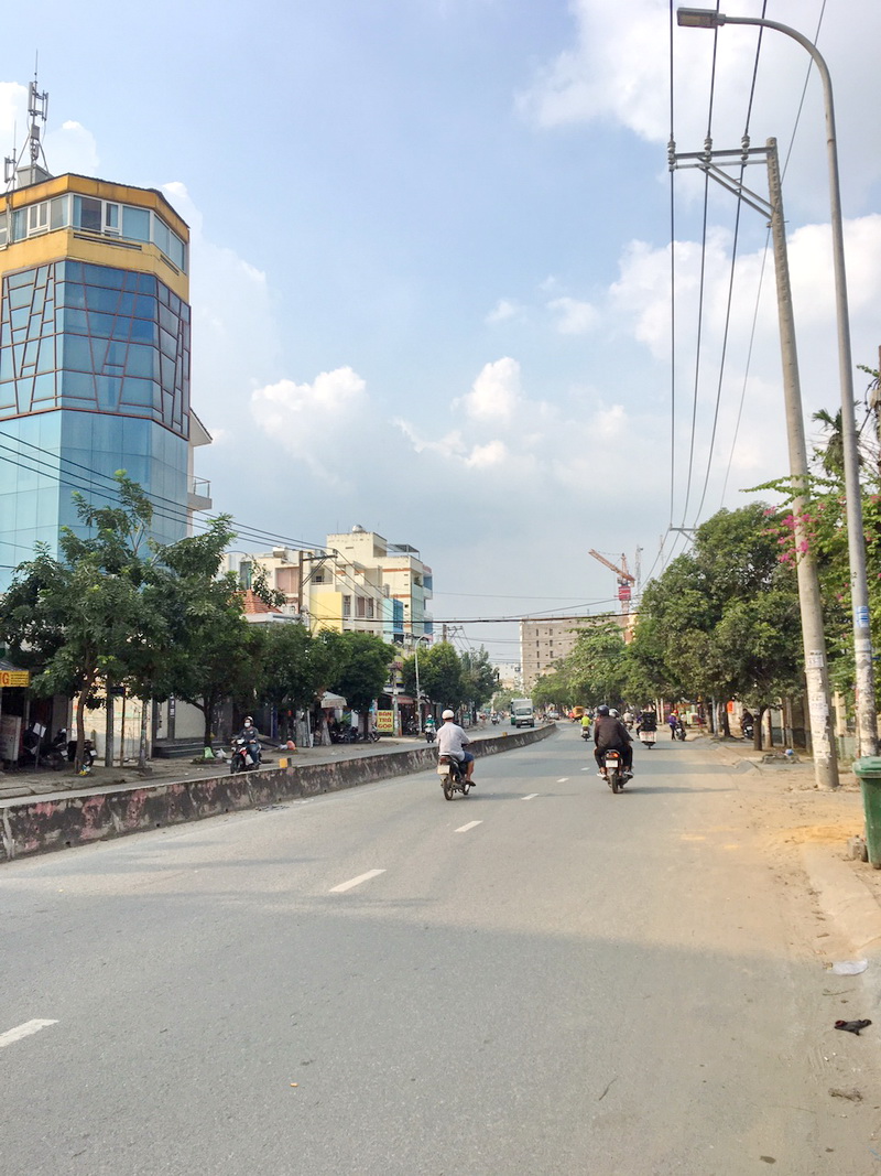 Bán nhà mặt phố mặt tiền đường Huỳnh Tấn Phát, Quận 7, diện tích 200m2, giá 15.5 tỷ