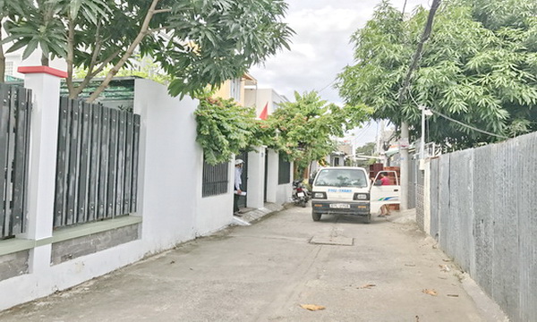 Bán gấp nhà quận 7, hẻm 1205 đường Huỳnh Tấn Phát, P. Phú Thuận