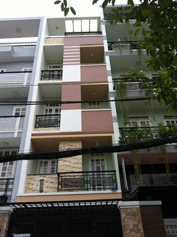 Bán căn hộ dịch vụ Nguyễn Thị Minh Khai, Quận 1. Kết cấu 5 tầng, TN 70tr/th, gía 15.5 tỷ