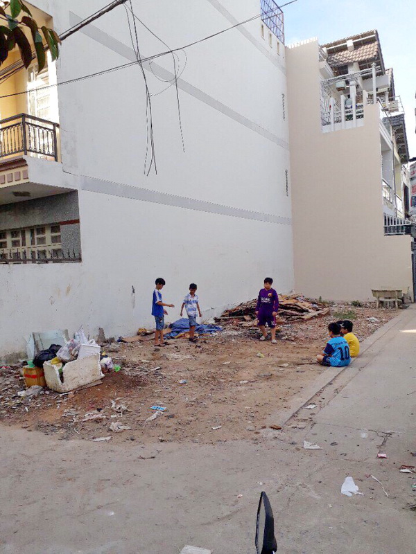 Bán gấp nhà góc 2 mặt tiền hẻm 1135 đường Huỳnh Tấn Phát, Phường Phú Thuận, Quận 7