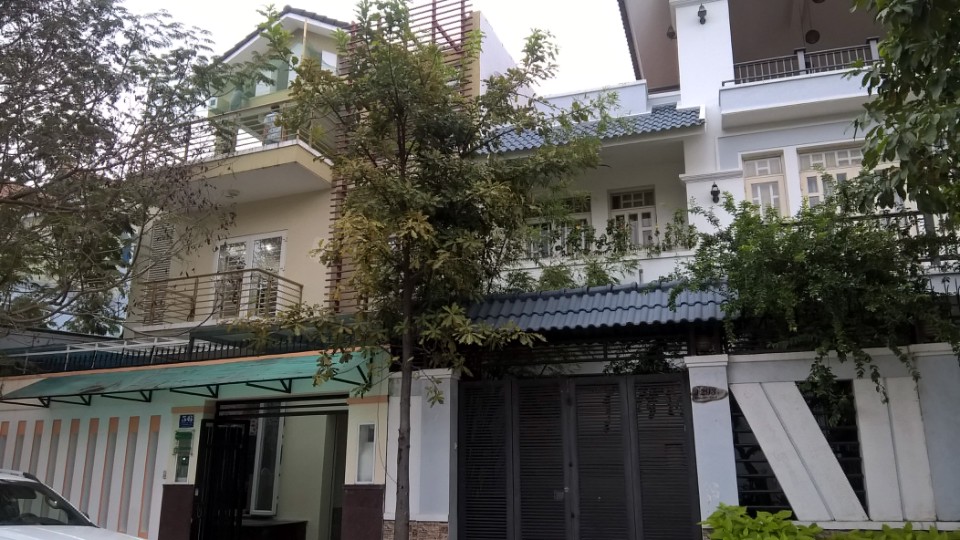 Bán villa góc 2 mặt tiền khu biệt thự đường Số 12, Trần Não, P. Bình An, Quận 2, giá 12,5 tỷ