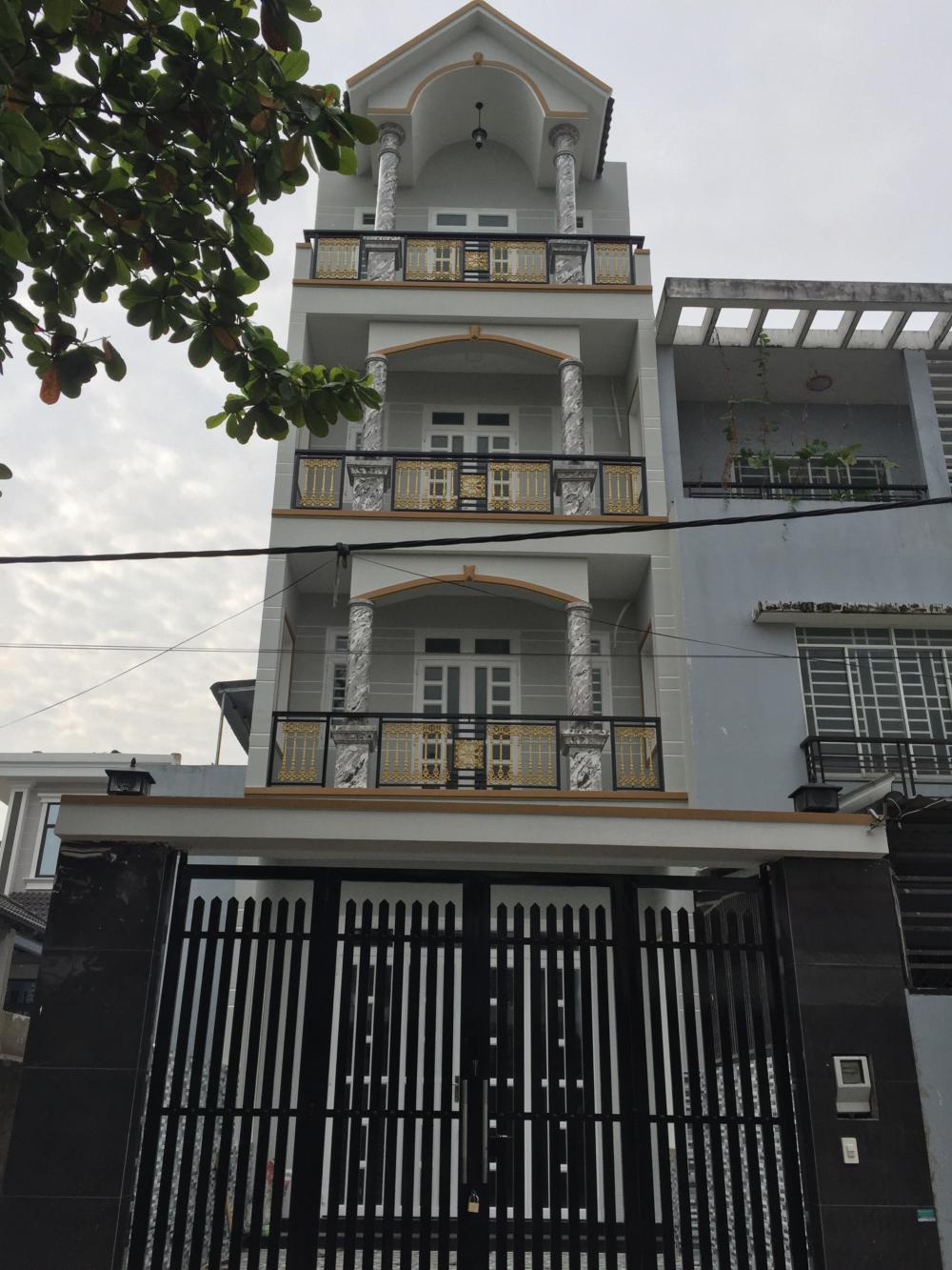 Nhà 1 trệt, 3 lầu bên hông chợ Tăng Nhơn Phú B, đường Đình Phong Phú, Q9, DT 240m2