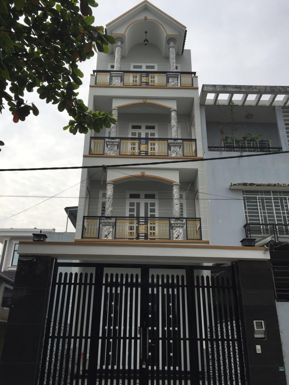 Nhà 1 trệt, 3 lầu bên hông chợ Tăng Nhơn Phú B, đường Đình Phong Phú, Q9, DT 240m2