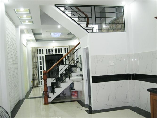 Bán gấp nhà mt Nguyễn Thị Minh Khai 4 x 23 nhà 4 lầu hiện đang cho thuê 90tr/tháng