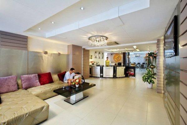 Bán gấp cao ốc mặt tiền đường Cách mạng Tháng 8 dt 16 x 34 nhà 1 hầm 10 lầu.
