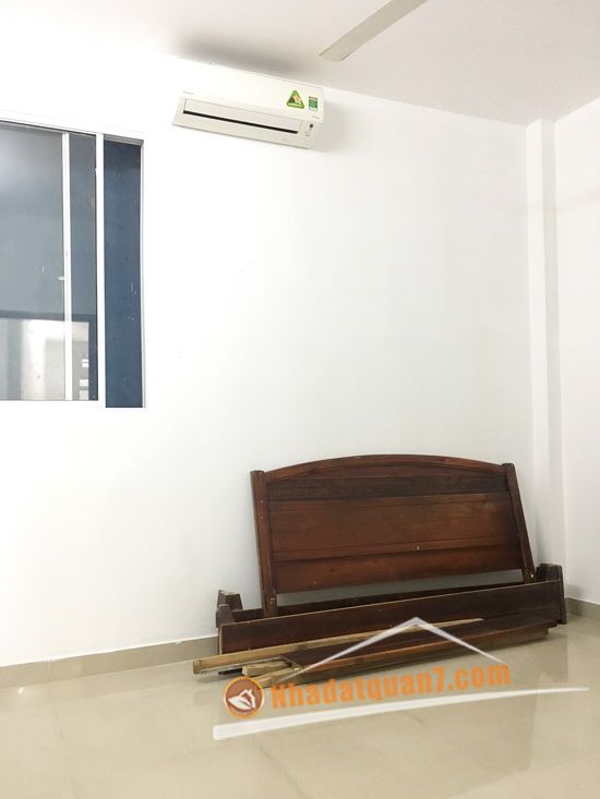Cần bán gấp nhà phố 1 lầu hiện đại mặt tiền hẻm 174 đường Lê Văn Lương, P. Tân Hưng, Quận 7