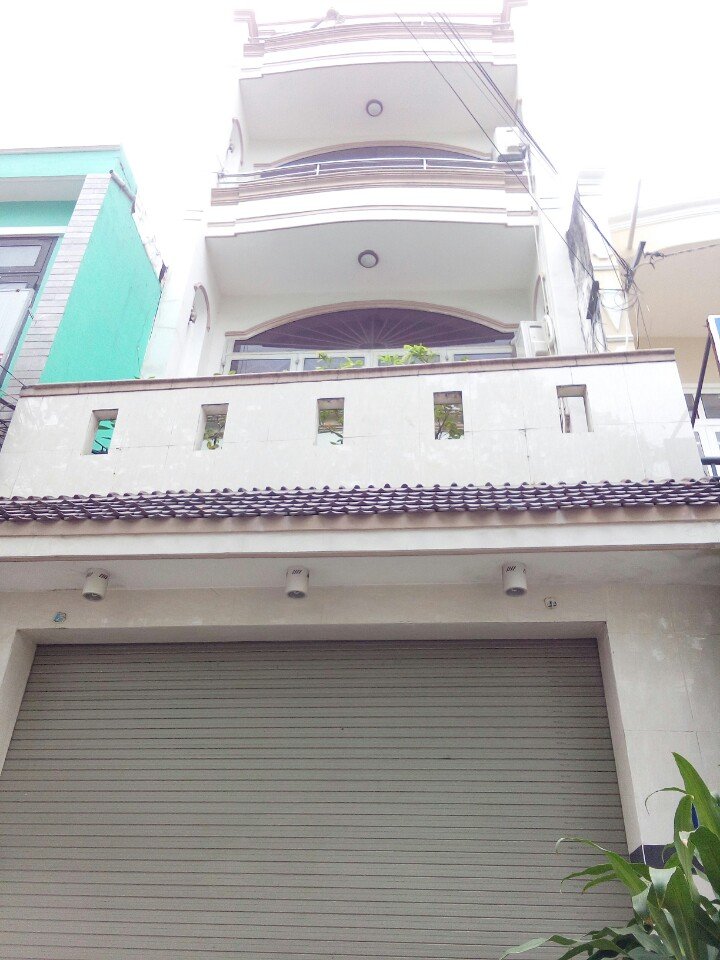 Bán nhà hẻm Hồng Lạc, DT 4(8)x 14m, 4 lầu + sân thượng, nhà mới cứng cáp