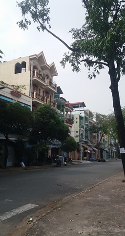 Nhà góc 2MT đường Phạm Văn Chí, P. 7, Q. 6, 3.4 x 1m1, nở hậu 4.3m, 6 tỷ