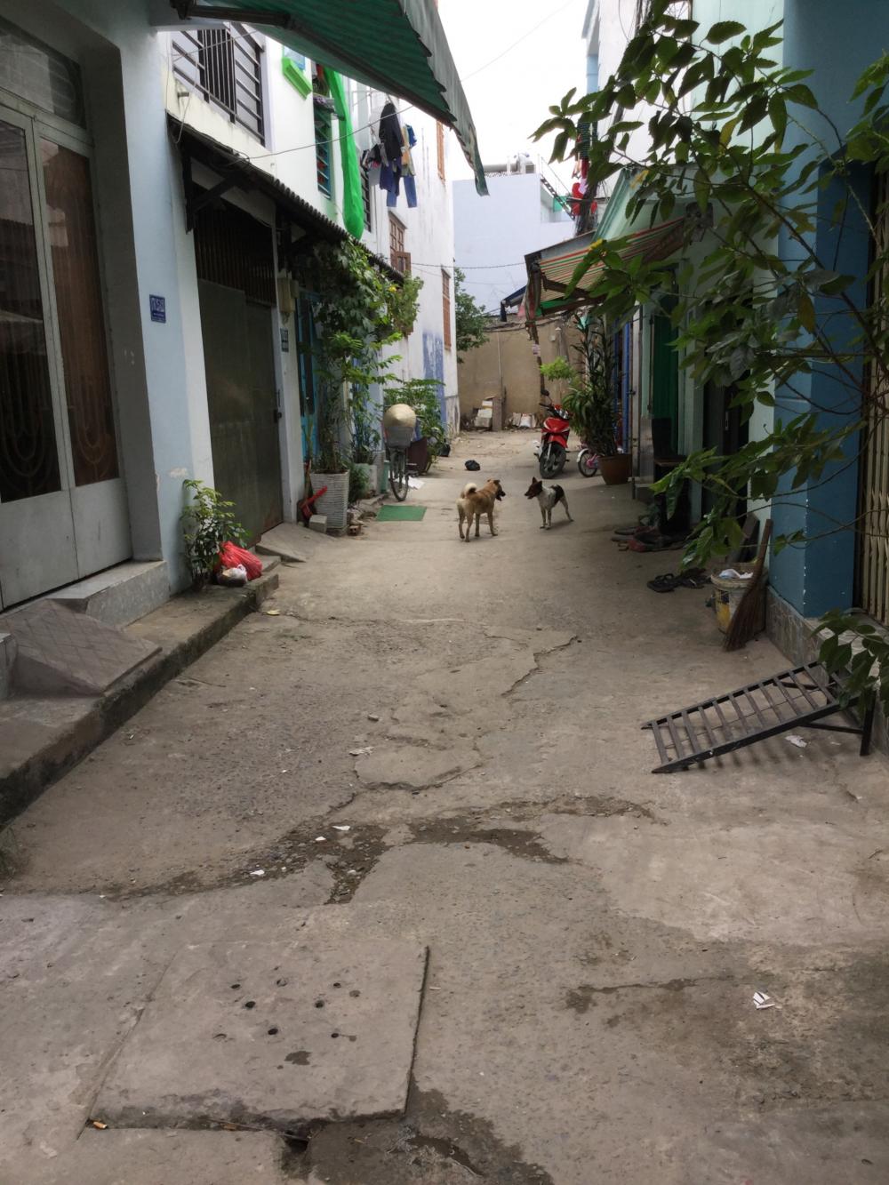Bán nhà mặt tiền hẻm 176 Nguyễn Thị Thập, quận 7