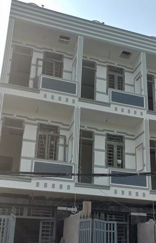 Bán gấp nhà 2 lầu sân thượng, SHR, 4PN, hẻm xe hơi tại Lê Văn Lương