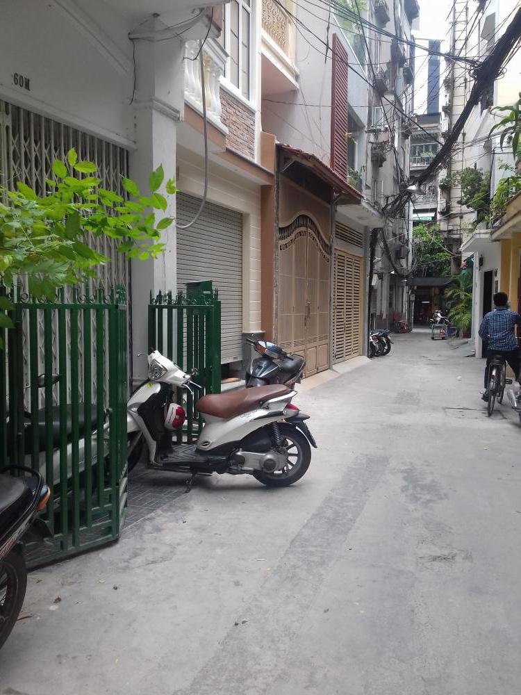 Bán nhà mặt tiền đường Yersin, P. Nguyễn Thái Bình, Q1. DT: 92.4m2
