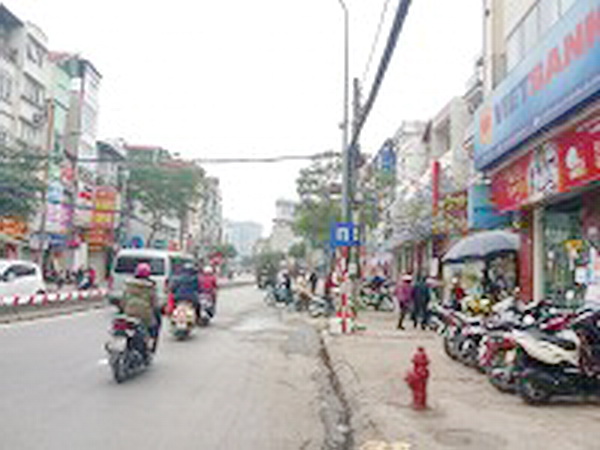 Bán nhà 1 lầu mặt tiền đường Nguyễn Thị Thập, phường Tân Phong, Quận 7