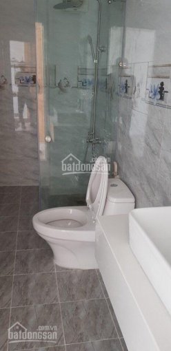 Bán nhà 3 lầu đường Huỳnh Tấn Phát DT 5m x 19m, 4 PN, sân thượng, giá 4.3 tỷ