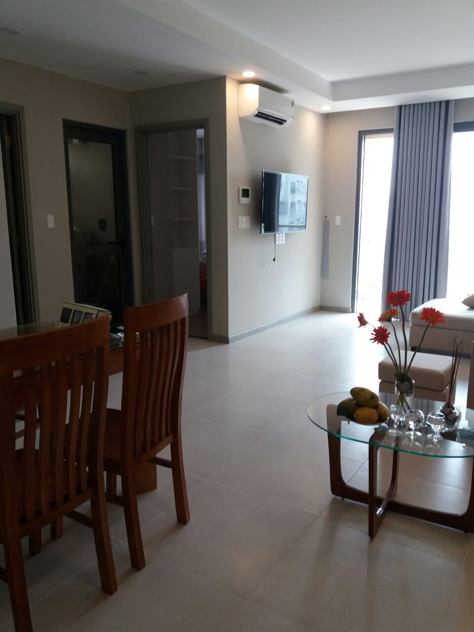 Cho thuê căn hộ cao cấp Gold View, 2 phòng ngủ, 80m2, nội thất cao cấp, giá 1000$/ tháng