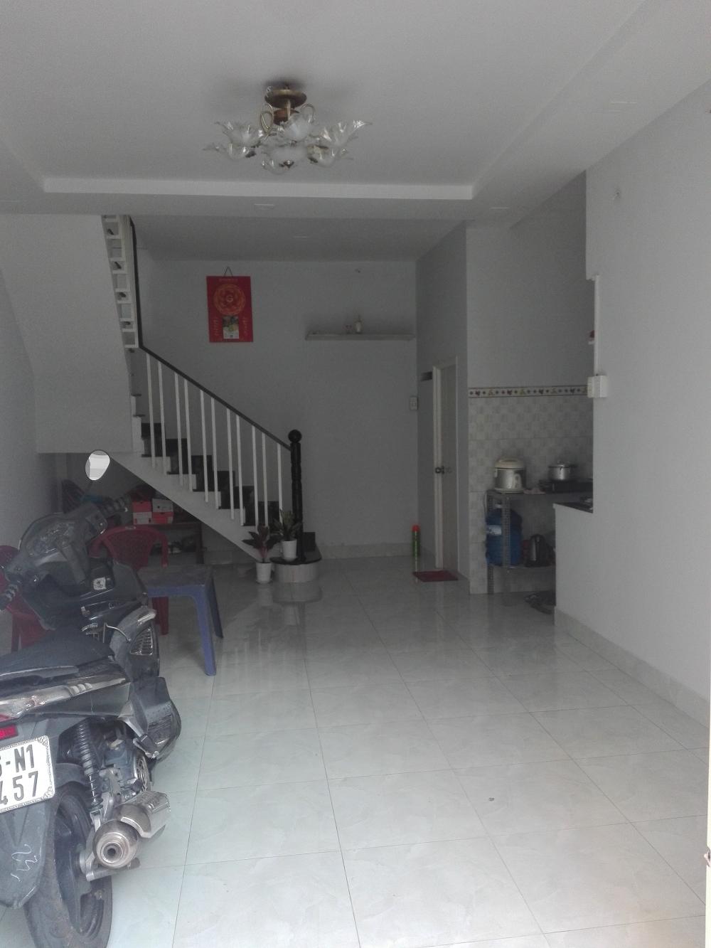 Bán nhà để được xe hơi trong nhà, Nguyễn Thượng Hiền, P. 1, Gò Vấp, DTSD: 60m2, giá rẻ