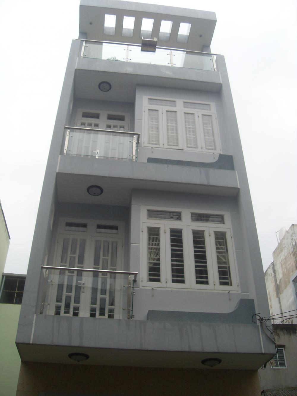Bán nhà mt Lạc Long Quân, p10, Tân Bình. Diện tích :4 x 15 m2, nhà 4 lầu, giá 9 tỷ