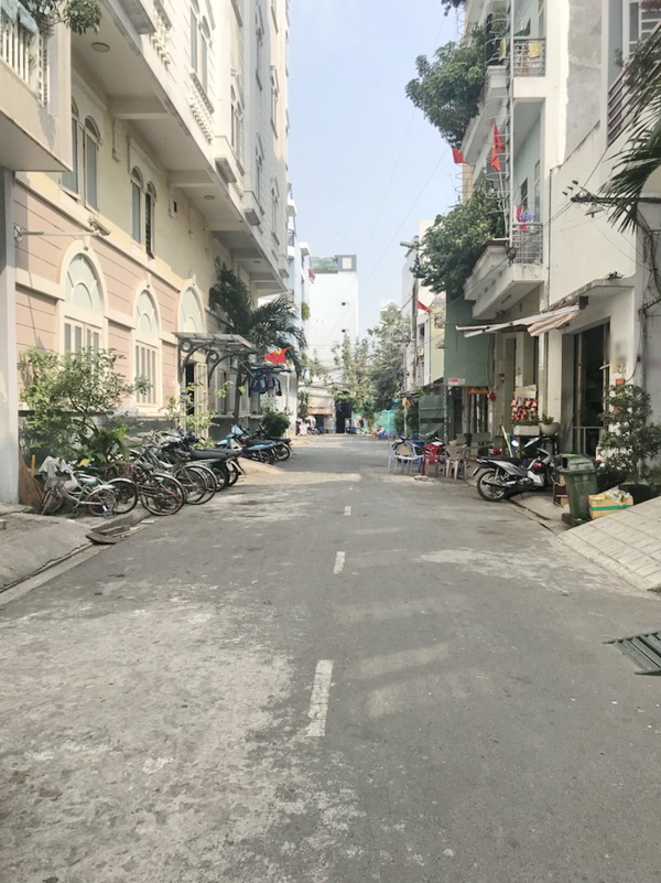 Bán nhà đường số Lý Phục Man Phường Bình Thuận Quận 7