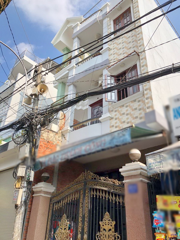Bán gấp nhà đẹp 2 lầu đường Huỳnh Tấn Phát Phường Bình Thuận Quận 7