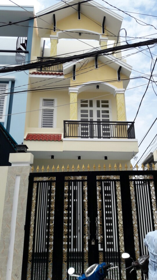 Bán nhà SHR đường 19, Phạm Văn Đồng, kế bên Vincom Hiệp Bình Chánh, nhà 3 lầu