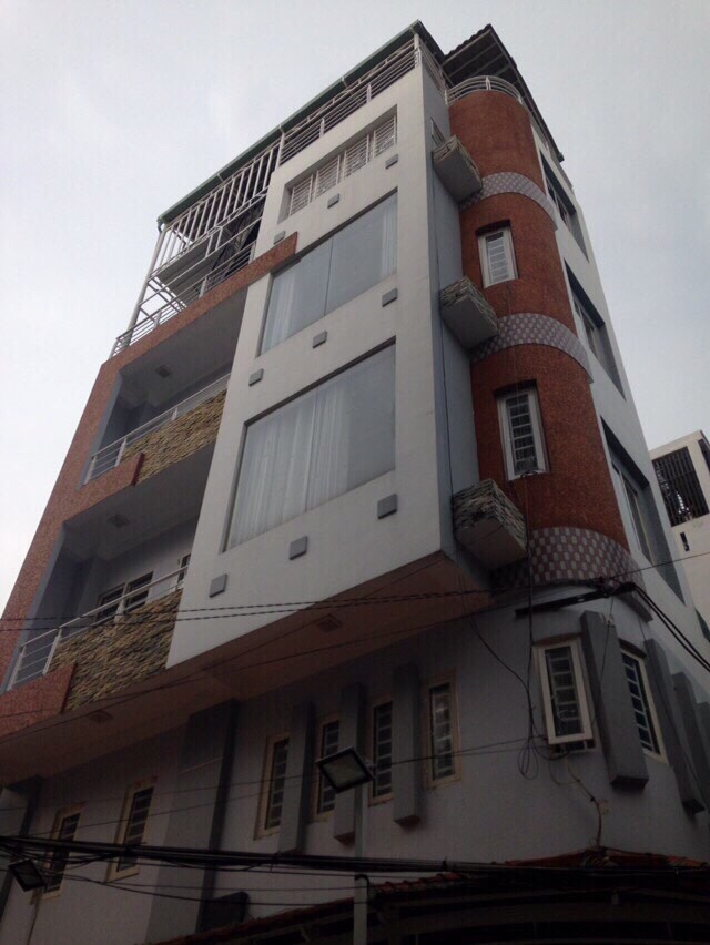 Bán nhà đường Cao Thắng, Phường 5, Q3. DT: 5.2x10m, 5 tầng đẹp, giá 6.7 tỷ, 0914468593