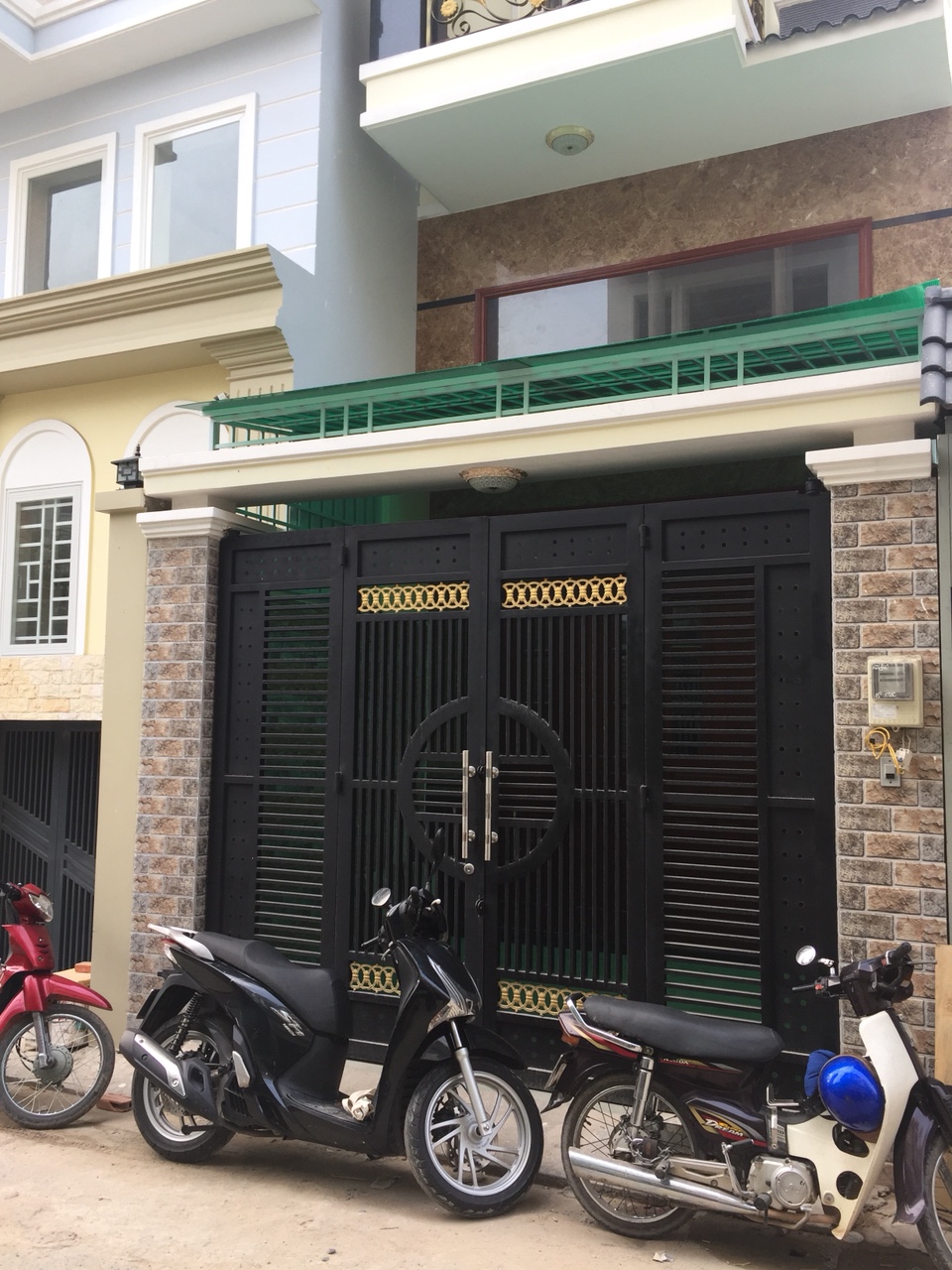 Bán nhà mới xây 261 Lê Đức Thọ, P17, Gò Vấp, DT: 4 x 20.8m, giá 7.15 tỷ TL