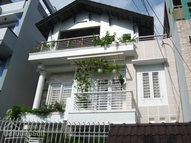 Bán nhà hẻm 8m khu biệt thự Lê Văn Sỹ, Phú Nhuận, dt: 7.2 x 20 m2, giá: 16 tỷ.