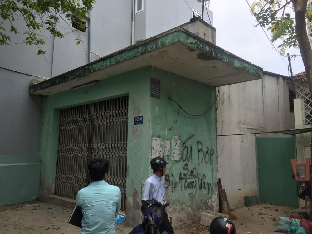 Cần bán gấp căn nhà hẻm 496 sau căn mặt tiền Nguyễn Oanh, P17. DT: 100m2, giá 3.75 tỷ