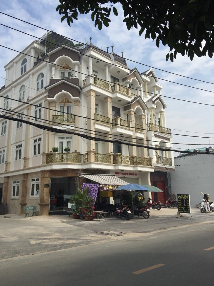 Nhà bán quận Bình Tân 1 sẹc Lê Văn Quới, dt 4x16m, 4 tấm, đường hẻm trước nhà 8m