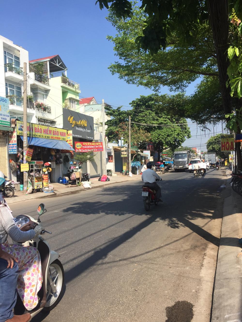 Bán nhà mặt phố tại Đường Nguyễn Ảnh Thủ, Phường Hiệp Thành, Quận 12, Tp.HCM diện tích 122m2  giá 9.3 Tỷ