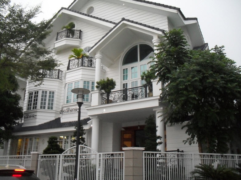 Bán nhà 3 mặt tiền đường Vĩnh Viễn, Phường 4, Quận 10, giá 18.5 tỷ.