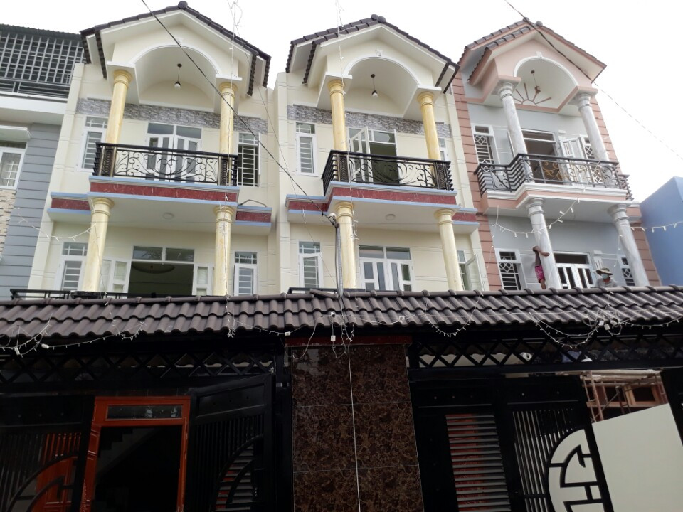bán nhà Hà Huy Giáp, DT 4x15m, 1T2L, đường 8m, gần UBP Thạnh Lộc, Q12