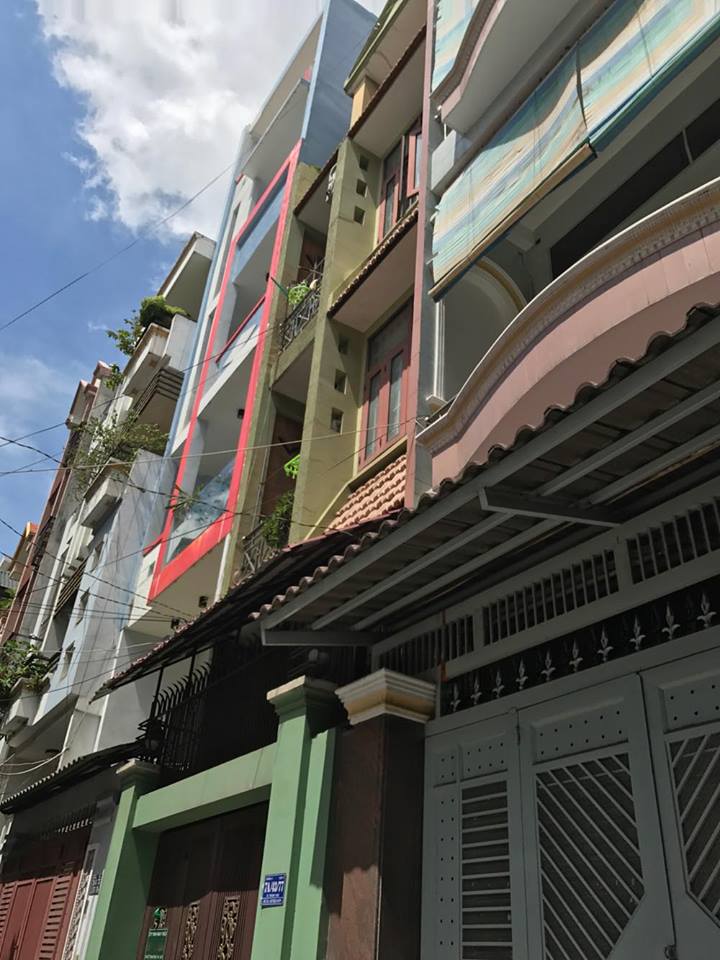 Bán gấp căn nhà HXH 7m đường Nguyễn Tri Phương 85m2 (4.2m x 20). Giá đầu tư!