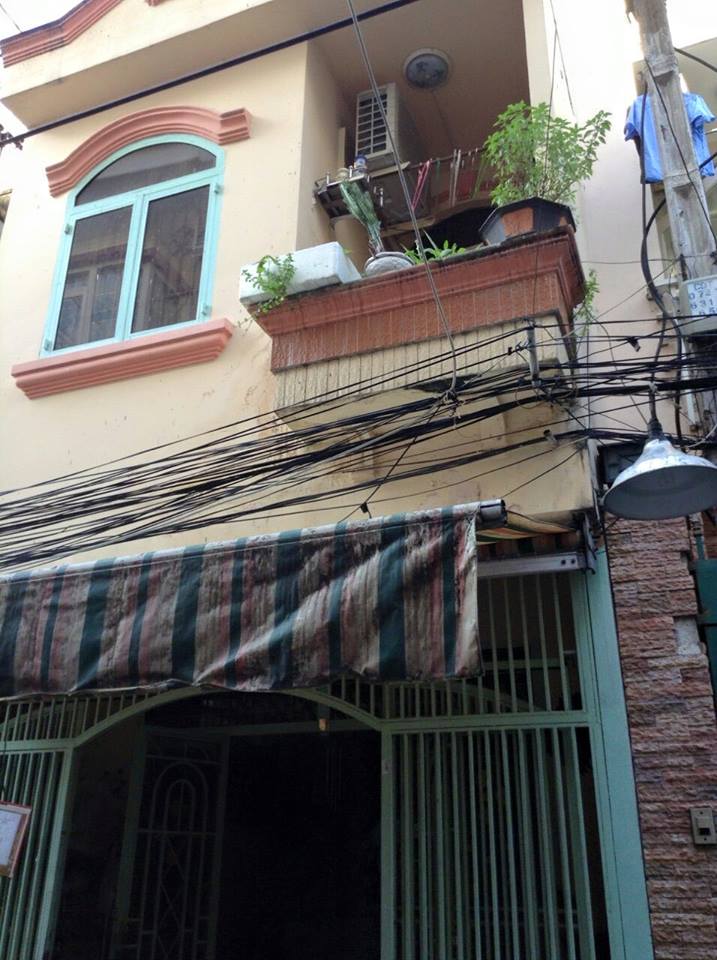  Vỡ nợ bán gấp căn nhà đường Nguyễn Đình Chính ( 4.5x14m ) giá 8.5 tỷ TL