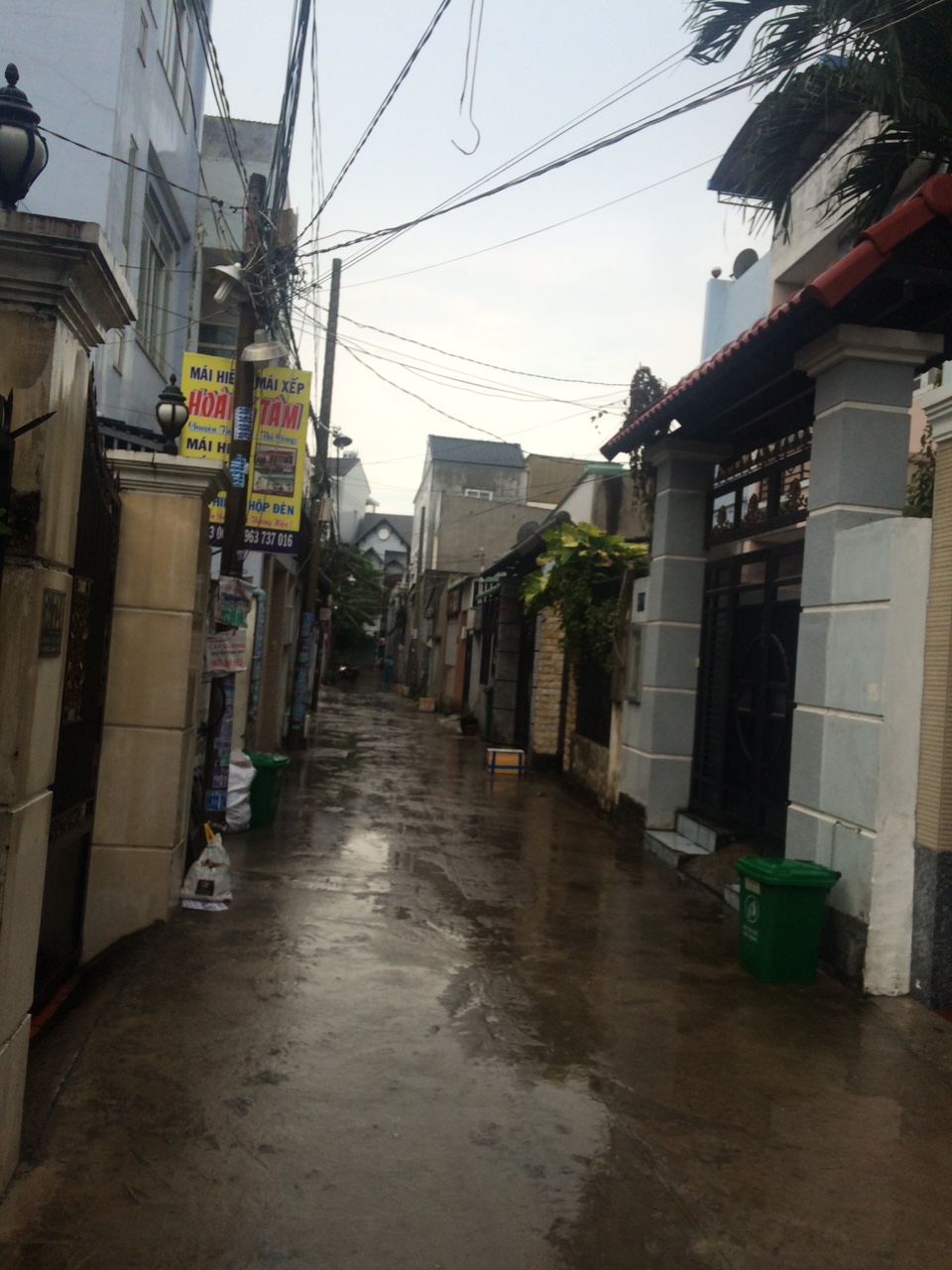 Bán nhà : 1 trệt 1 lầu . đường 22 .phường Phước Long B. GIÁ 2.5 TỶ.