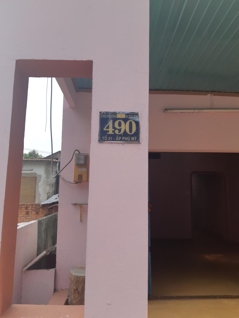 Bán nhà cấp 4 xã Phú Hòa Đông đang cho thuê giá 800tr