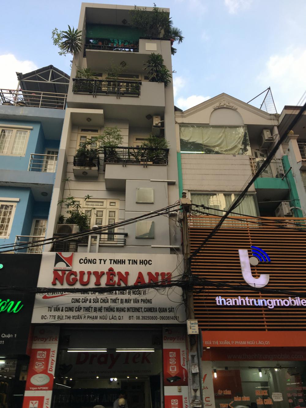 Nhà MT đường Nguyễn Công Trứ, Quận 1, phố sầm uất, 3 tầng có sẵn